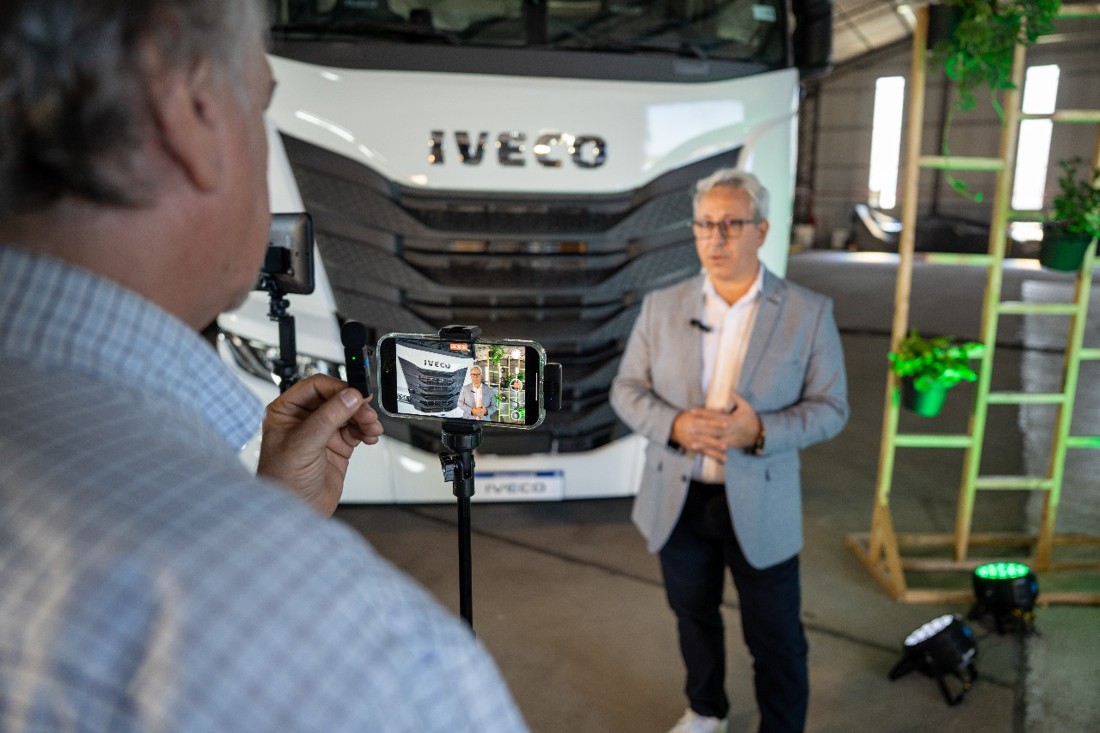 IVECO · entrevista en el stand